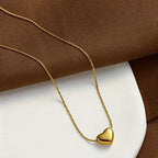 minimal gold heart pendant necklace