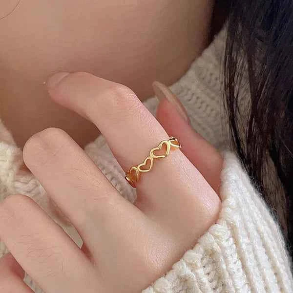 Golden Heartline Ring