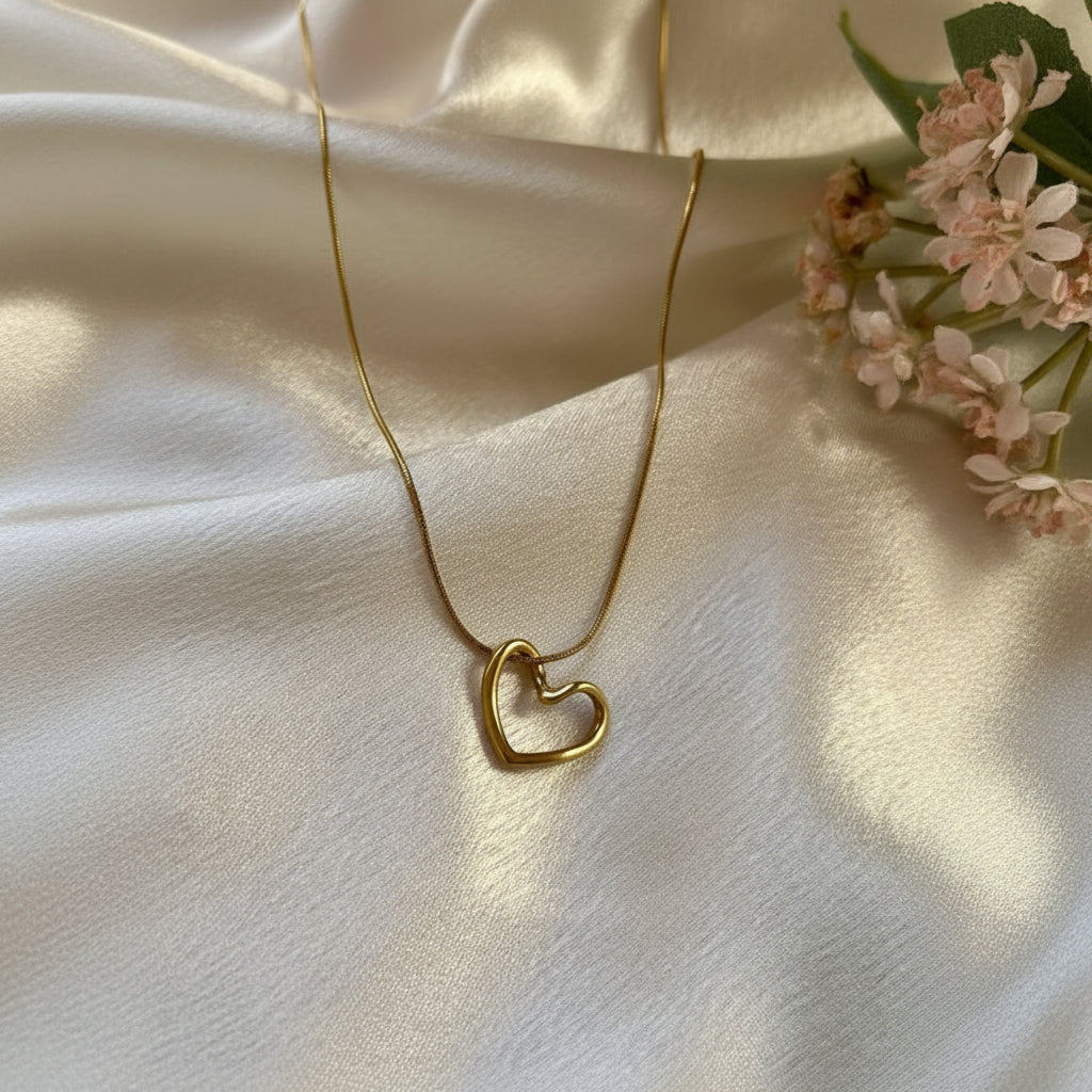 Golden Open Heart Pendant Necklace - MYSTY