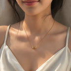 minimal gold heart pendant necklace